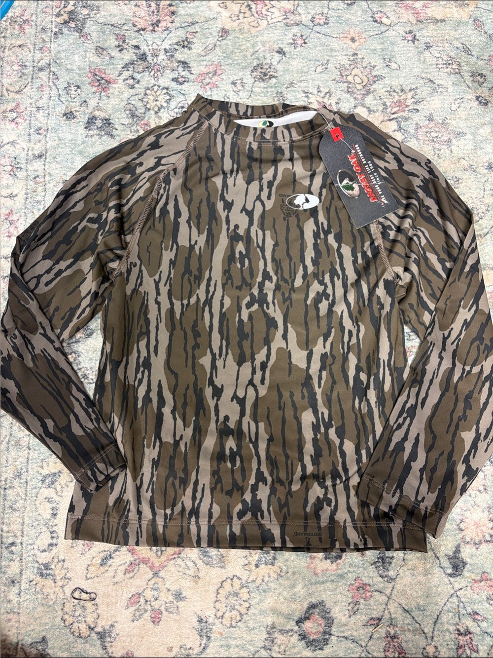 Mossy Oak bottomland Camo Long-Sleeve Performance Shirt